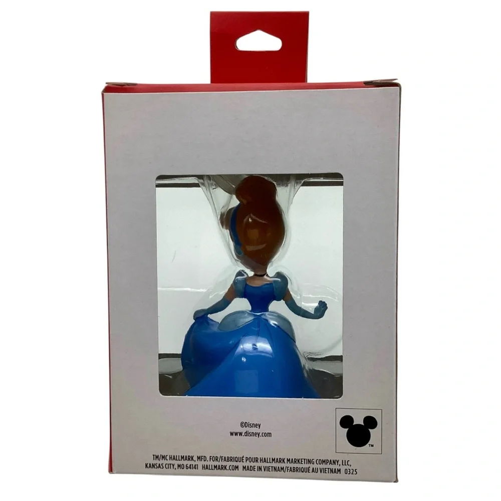 Hallmark Disney’s “Cinderella” Christmas Ornament (NWT)